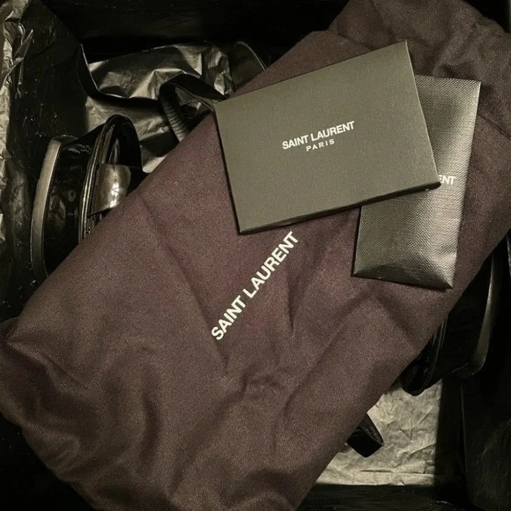 Saint Laurent Women's Nero Leather Vitello Vernice Soft Heels Size EU38 (US 8)‎ - Picture 11 of 15